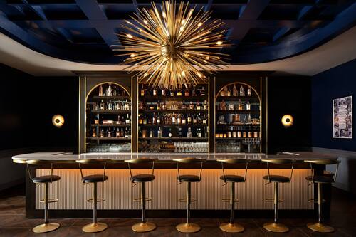 Bar (in der Unterkunft)