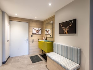Interior - Charming renovated 3-room flat with balcony and parking in central Morzine (Morzine)