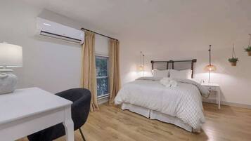 2 bedrooms, desk, iron/ironing board, travel crib