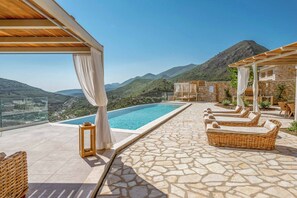 Villa (3 Bedrooms) | Interior