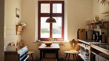 Kühlschrank, Ofen, Herdplatte, Geschirrspüler