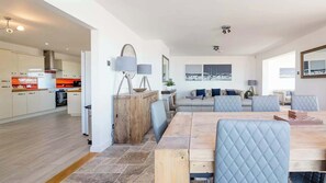 Dining - Summer Dawn House (Selsey)
