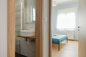 風筒、提供毛巾、番梘、洗頭水