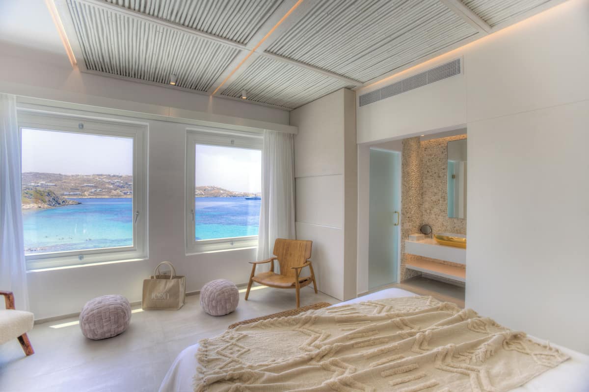 Signature Sea View | 1 غرفة نوم وميني بار وخزنة داخل الغرفة ومكتب