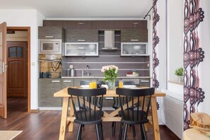 Dining - Cozy Apartment | With Mountain View and Balcony (Koscielisko)
