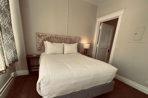 2 bedrooms, desk, iron/ironing board, travel cot