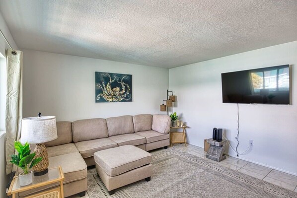 TV, offices - Coastal Living Steps From Beach w Community Pool! (Cape Canaveral)