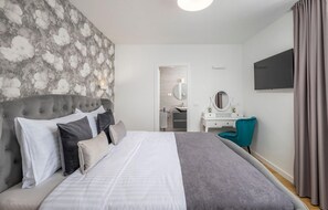 4 Schlafzimmer, Reisekinderbett, kostenloses WLAN, Bettwäsche