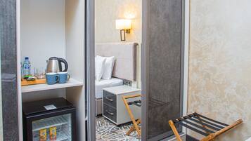 Superior-Zweibettzimmer, 1 Schlafzimmer | Allergikerbettwaren, Minibar, Zimmersafe, Schreibtisch