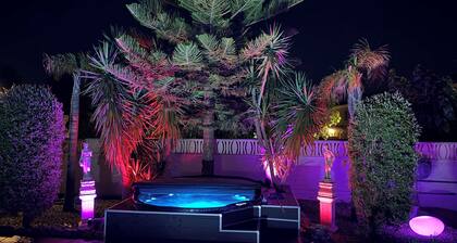 Villa Sabina - a magic place of joy with pool/hot tub, 20min from PortAventura
