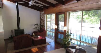 Beautiful house, located in a quiet area of town with its own private pool