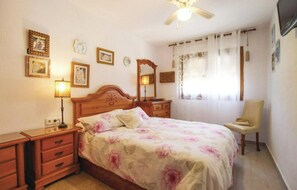 3 dormitorios, tabla de planchar con plancha, cuna de viaje y wifi