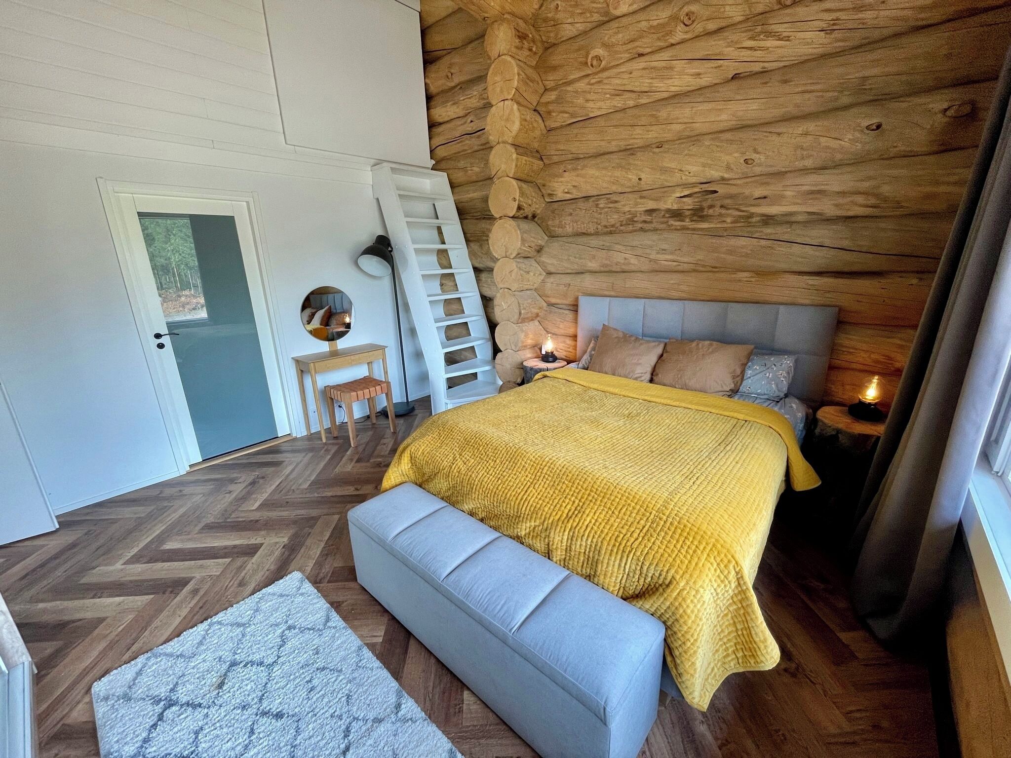 4 bedrooms, desk, iron/ironing board, free WiFi