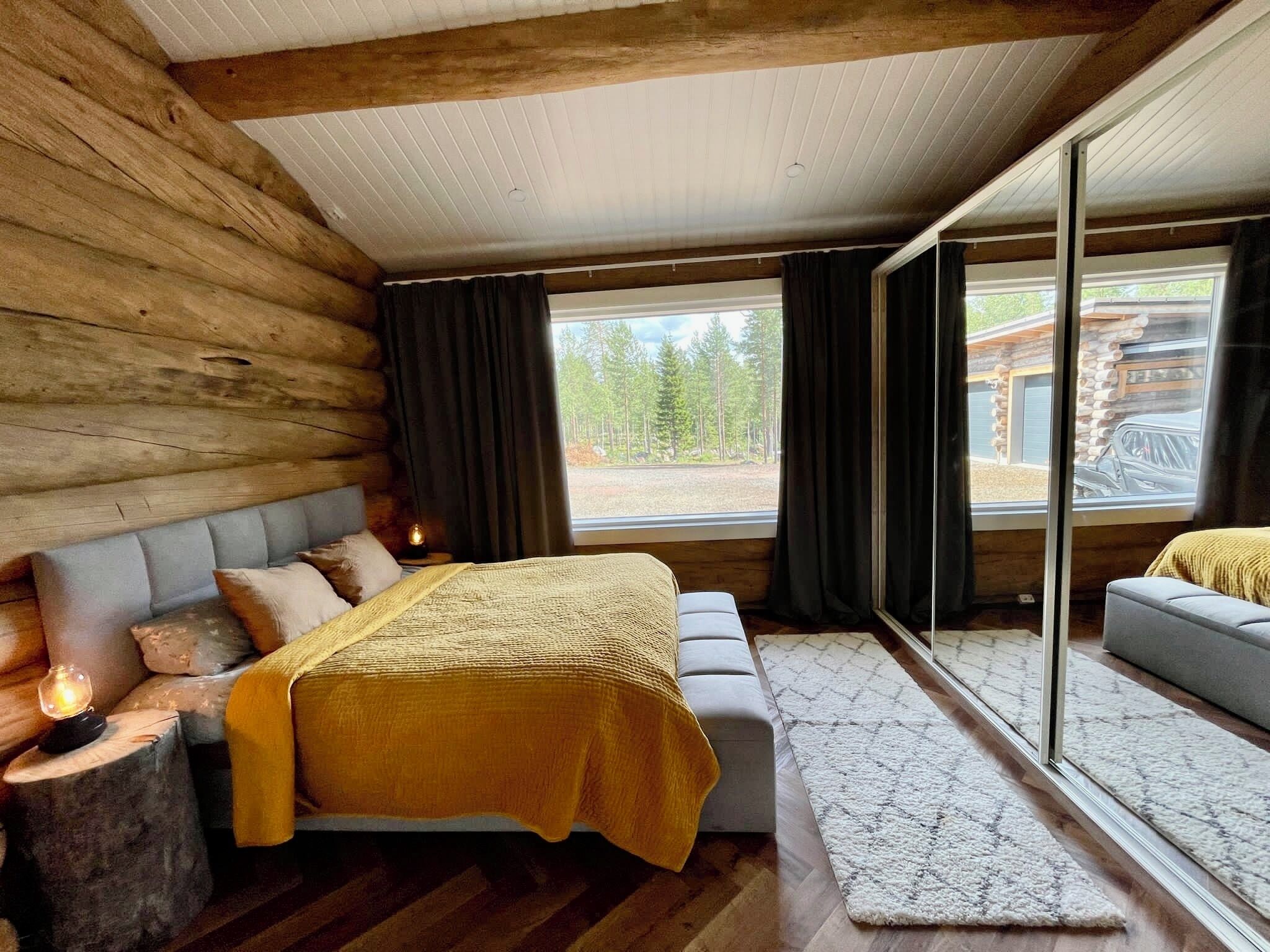 4 bedrooms, desk, iron/ironing board, free WiFi