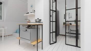 Microwave, dishwasher, electric kettle, cookware/dishes/utensils