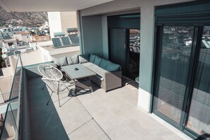 Panoramic Apartment, 2 Bedrooms, Non Smoking, Sea View | Terrace/patio