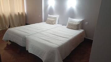 1 bedroom, free WiFi, bed sheets