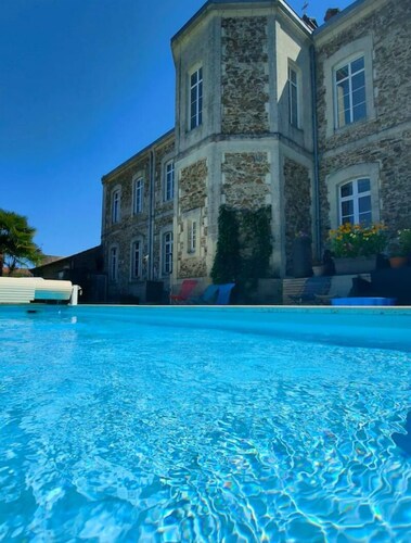 Gîte avec piscine partagée proche Puy Du Fou