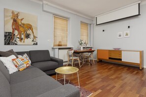 Living room - Warsaw City Centre Apartment by Renters (Warsaw)