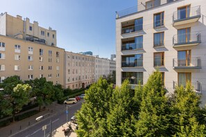 Exterior - Warsaw City Centre Apartment by Renters (Warsaw)