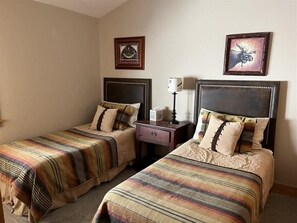 4 camere, ferro/asse da stiro, Wi-Fi, lenzuola