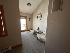 Interior - Vantage Point - Best views and walkable to slopes (Crested Butte)