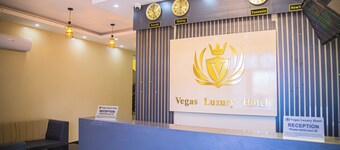 VEGAS LUXURY HOTEL