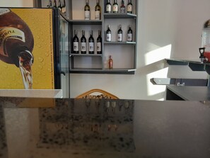 Bar (en la propiedad)