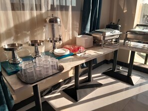 Free daily continental breakfast  - VEGAS LUXURY HOTEL (Dar es Salaam)