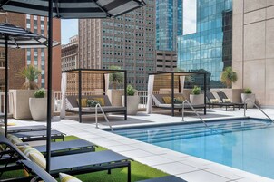 Outdoor pool, free cabanas, pool umbrellas