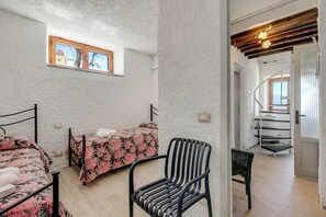 스탠다드 하우스, 침실 여러 개, 욕실 2개 (Family Friendly Rosa House Amazing) | 2 개의 침실, 다리미/다리미판, 무료 WiFi, 침대 시트