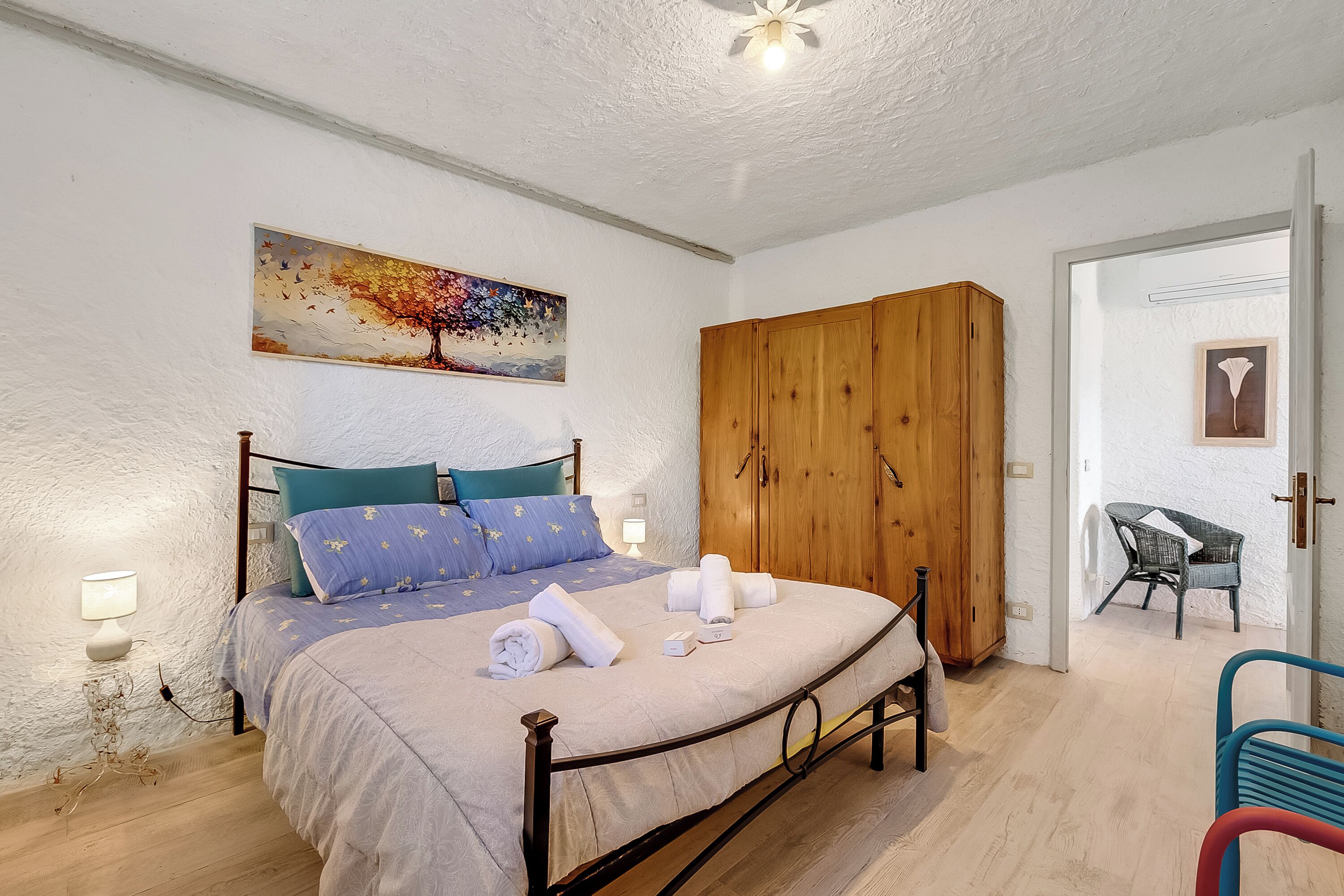 2 bedrooms, iron/ironing board, free WiFi, bed sheets