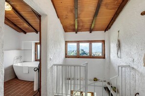 Casa estándar, varias habitaciones, 2 baños (Family Friendly Rosa House Amazing) | Interior