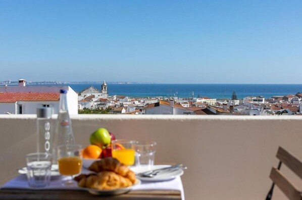 Exterior - LACUS OCEAN GUESTHOUSE (Lagos)