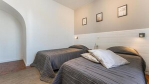 1 bedroom, WiFi (free) - LACUS OCEAN GUESTHOUSE (Lagos)