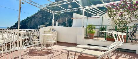 Panoramic House | Terrace/patio