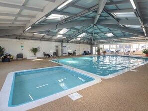 Cottage | Interior - Three Views Lodge (Torpoint)