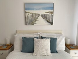 Cottage | 3 bedrooms, individually decorated, individually furnished, free WiFi