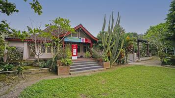 واجهة المنشأة