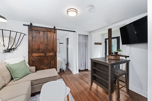 Cozy Tiny House on Main Street.  Fully Renovated.