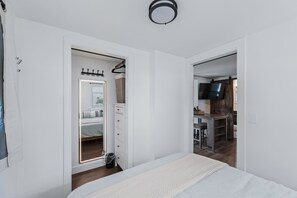 1 chambre, fer et planche Ă repasser, Wi-Fi gratuit, draps fournis