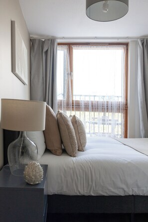Apartment | 4 Schlafzimmer, Allergikerbettwaren, individuell eingerichtet