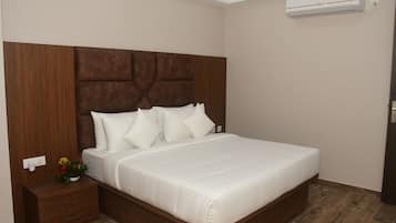 套房 | 隔音、折疊床/加床、免費無線上網、床單