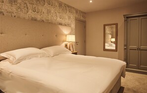 4 chambres, décor unique, ameublement unique, accès au Wi-Fi (inclus)