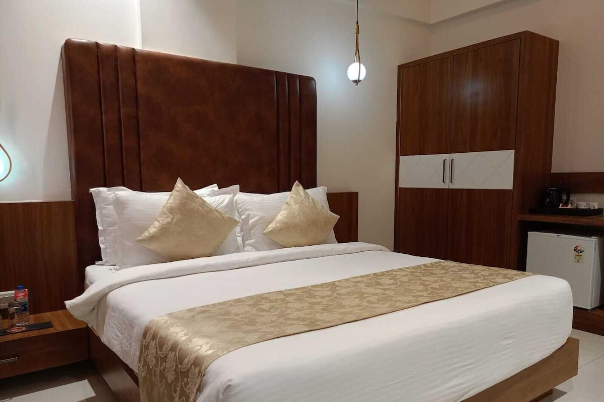 Standard Room | 1 bedroom, soundproofing, free WiFi, bed sheets