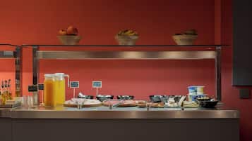 Desayuno buffet todos los días (con cargo)