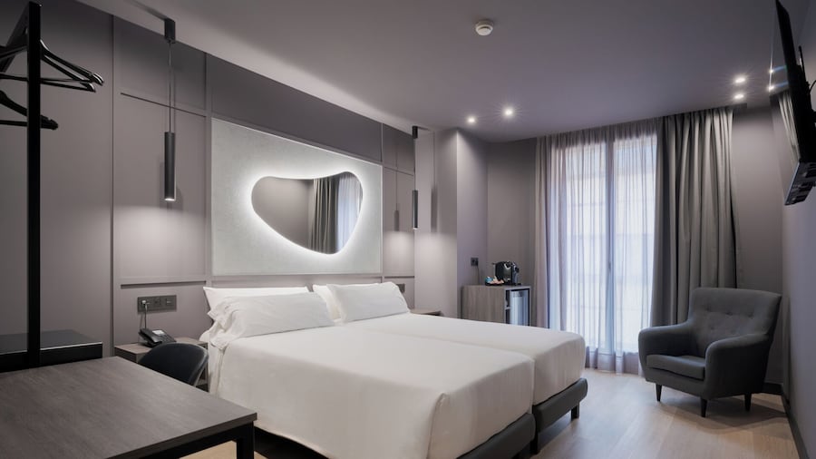 Hotel LIVVO La Escarlata
