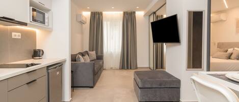 Theatrou Apt 1 - One Bedroom Apartment - Heart of Athens | Living area