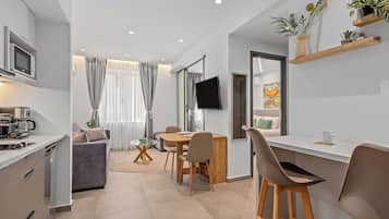 Theatrou Apt 5 - One Bedroom Apartment - Heart of Athens | Living area