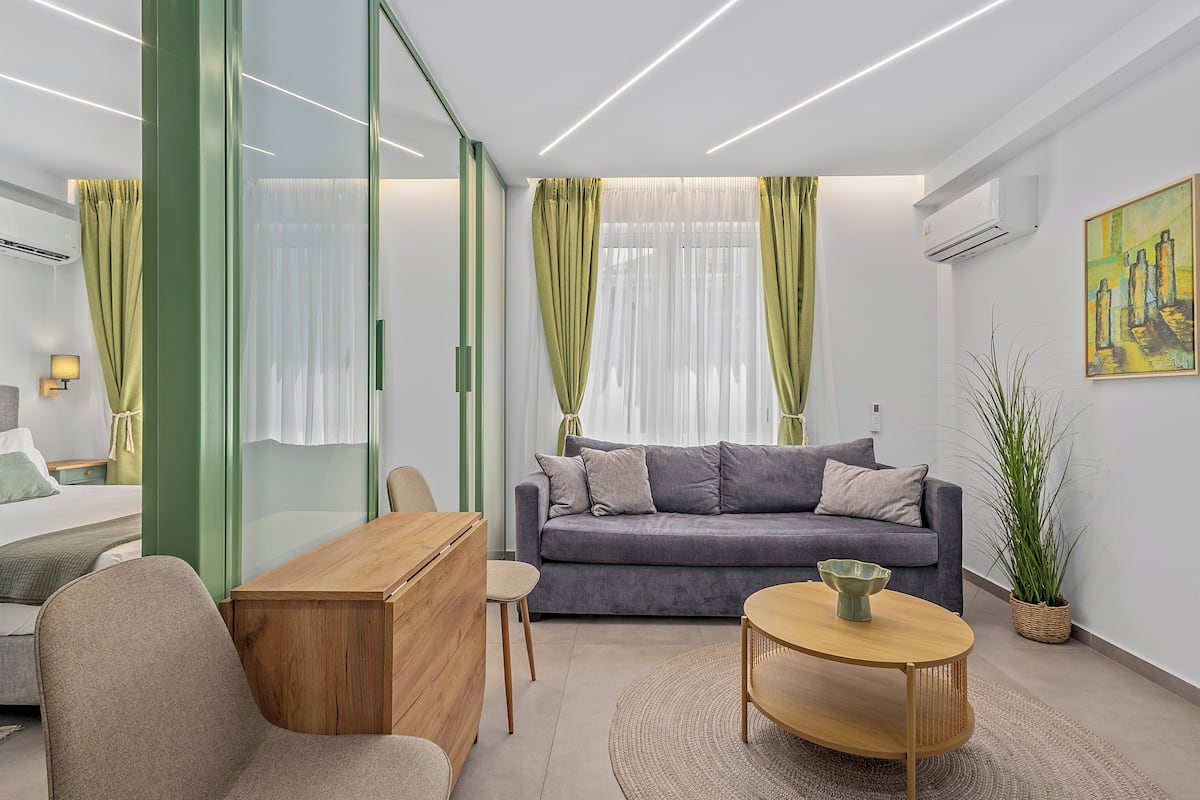 Theatrou Apt 4 - One Bedroom Apartment - Heart of Athens | Living area | Smart TV